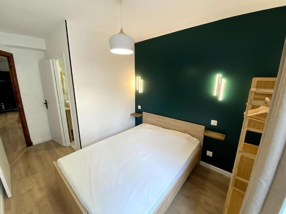 Madonna Elegance, Proche Sanctuaire, 95M2 Apartment Lourdes Luaran gambar