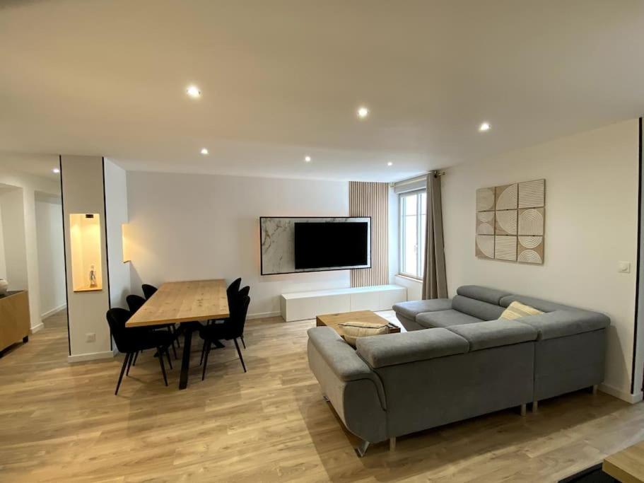 Madonna Elegance, Proche Sanctuaire, 95M2 Apartment Lourdes Luaran gambar